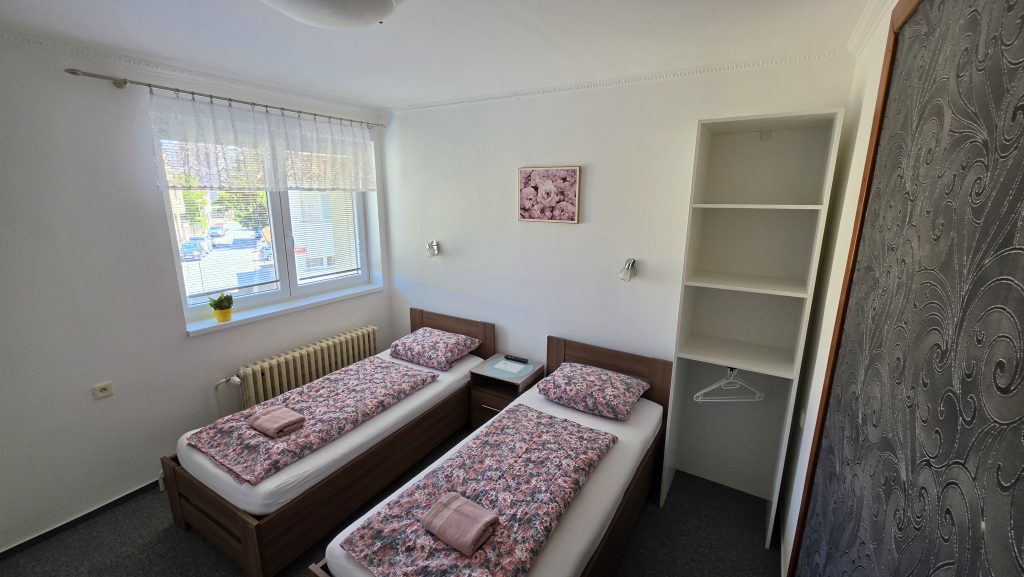Dvoulůžkový pokoj pensionu